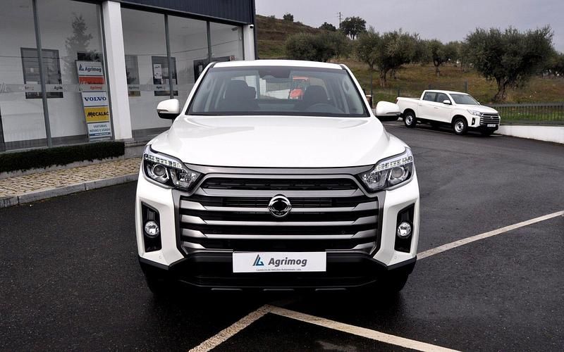 Novo Ssangyong (KGM) Musso 202 HP (148 kW) 2025 Branco SUV