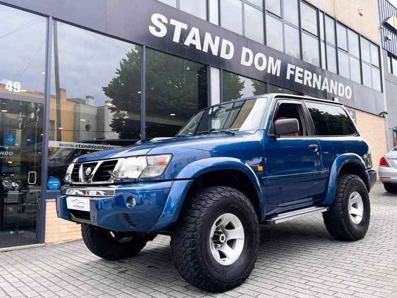 Azul Usado 2000 Nissan Patrol SUV | € 23.500 - Imagem 1/4
