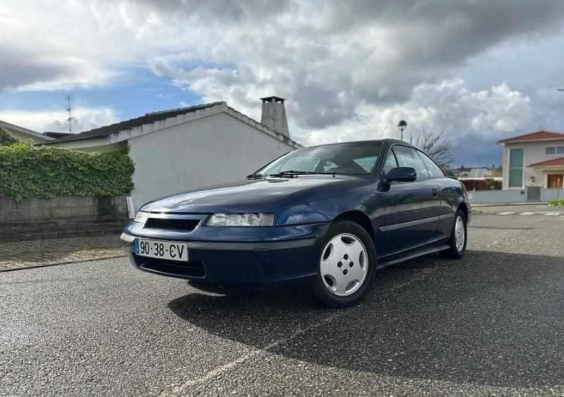 Usado Opel Calibra 150 HP (110 kW) 1993 Azul Coupé