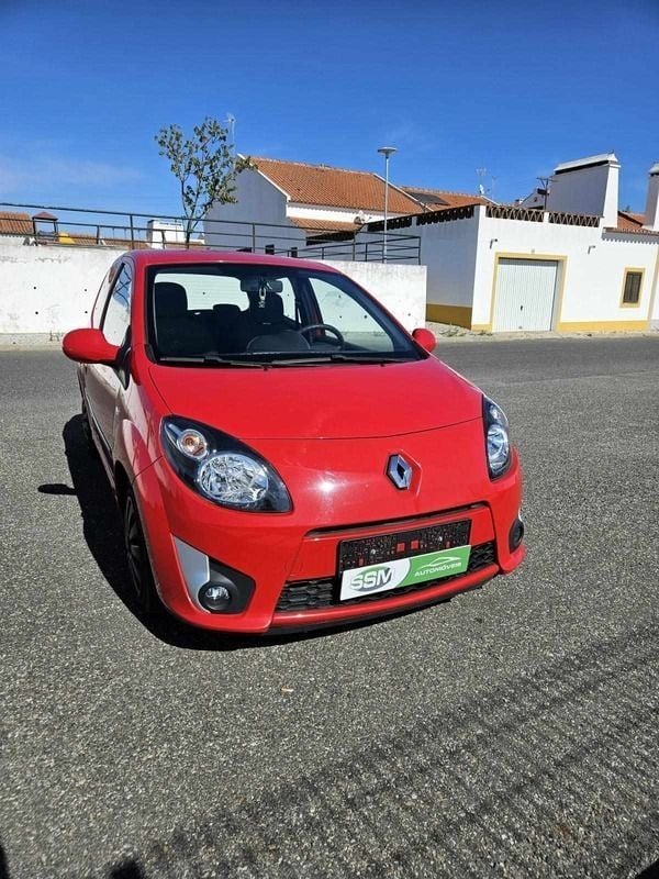 Vermelho Usado 2009 Renault Twingo Citadino | € 4.970 (Bom preço) - Imagem 1/4