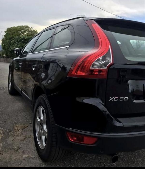 Bege Usado 2009 Volvo XC60 SUV | € 13.600 - Imagem 1/2