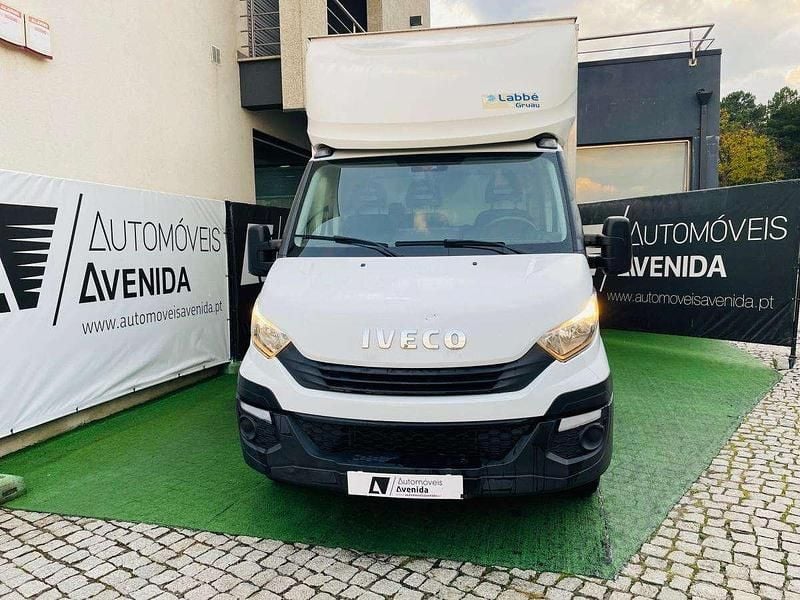 Usado Iveco Daily 150 HP (110 kW) 2018 Branco