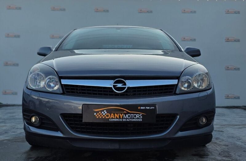 Cinza Usado 2007 Opel Astra Citadino | € 4.250 (Bom preço) - Imagem 1/4