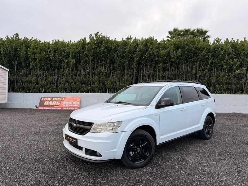 Branco Usado 2011 Dodge Journey SUV | € 9.990 - Imagem 1/4