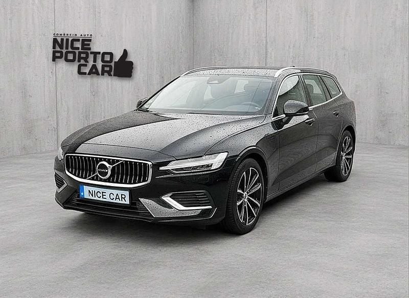 Usado Volvo V60 350 HP (257 kW) 2023 Preto Carrinha
