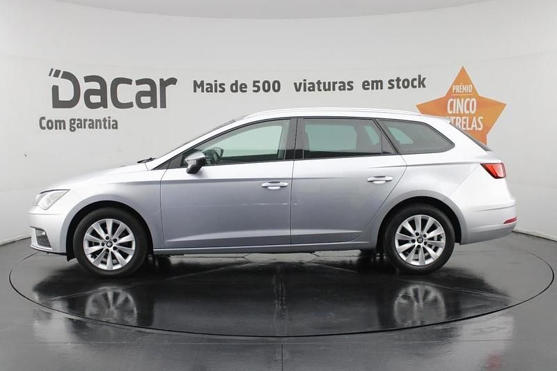 Usado Seat Leon ST 115 HP (84 kW) 2019 Cinzento Carrinha