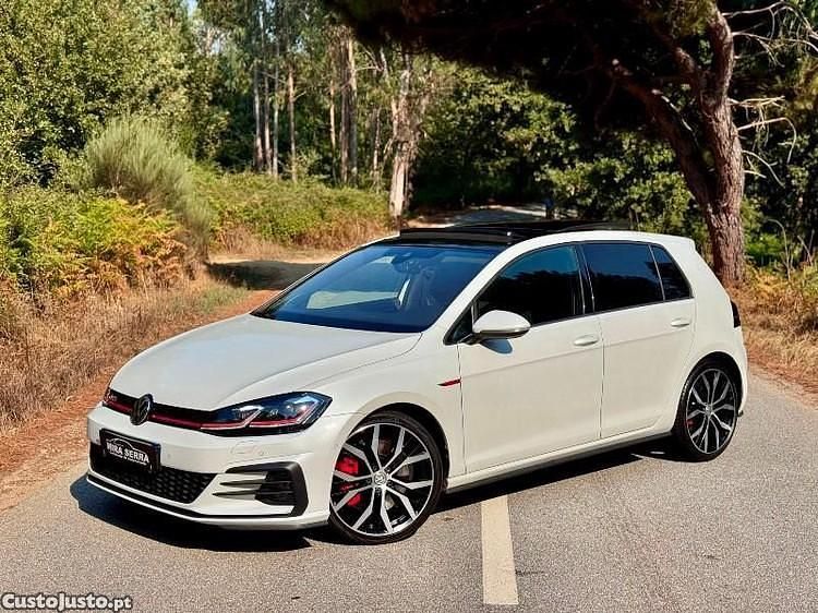 Branco Usado 2019 VW Golf VII GTI Citadino | € 28.500 (Preço justo) - Imagem 1/1