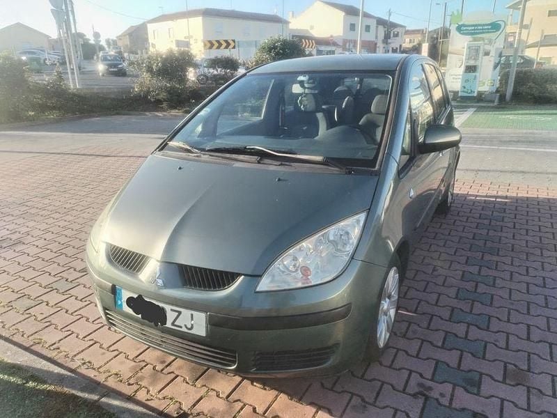 Usado Mitsubishi Colt 2005 Sedan
