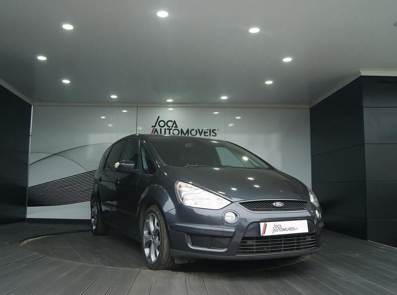 Usado Ford S-MAX Titanium 125 HP (91 kW) 2008 Monovolume