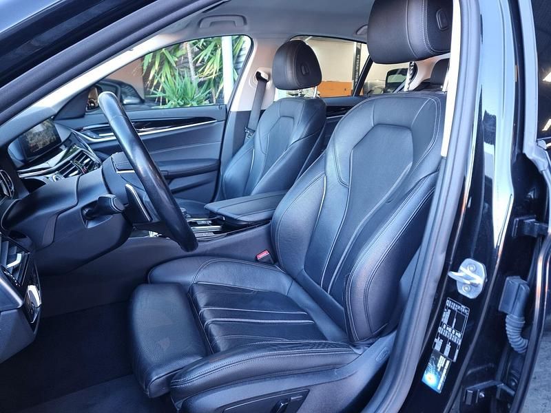 Usado BMW 520 Sport Line 190 HP (139 kW) 2018 Preto Sedan
