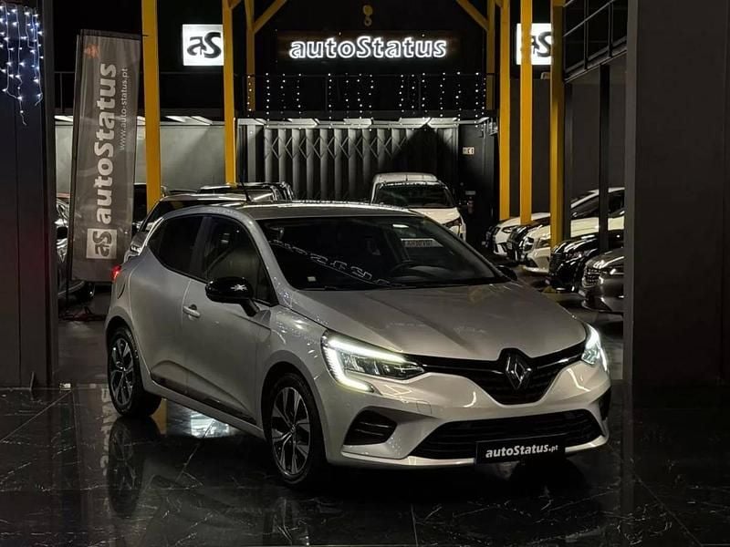 Cinza Usado 2023 Renault Clio V Evolution | € 14.990 (Preço justo) - Imagem 1/4