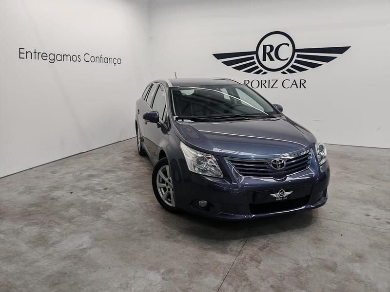 Cinza Usado 2011 Toyota Avensis Carrinha | € 11.490 (Bom preço) - Imagem 1/4