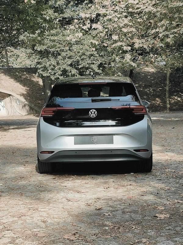 Usado VW ID.3 150 kW (204 HP) 2021 Cinzento Citadino