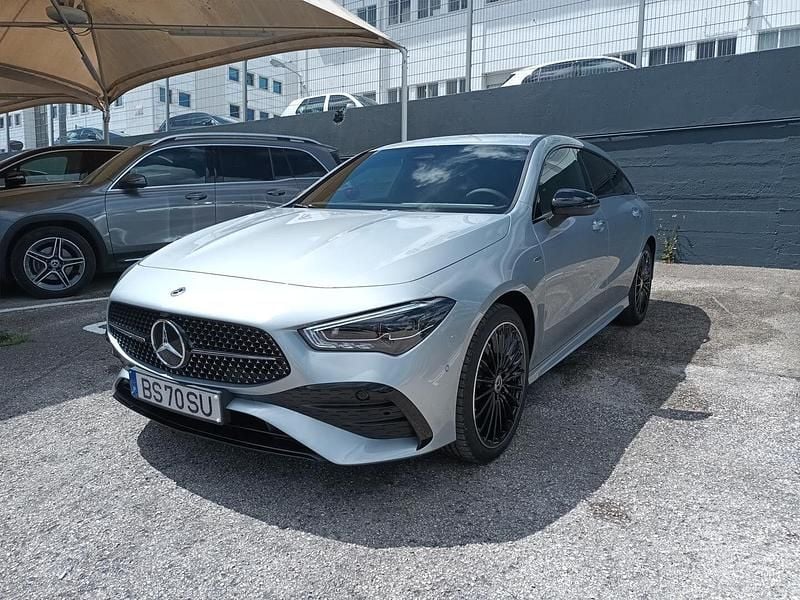 Cinza Usado 2025 Mercedes E250 AMG line Carrinha | € 46.000 - Imagem 1/4