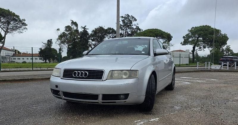 Usado 2003 Audi A4 Sedan | € 1.800 (Super Preço) - Imagem 1/4