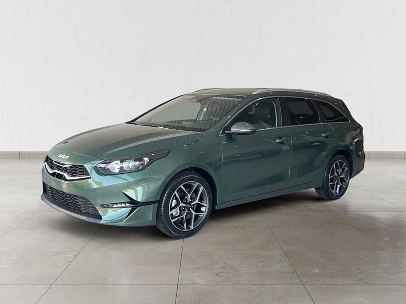 Verde Novo 2025 Kia Ceed Sportswagon Carrinha | € 24.900 (Preço justo) - Imagem 1/4