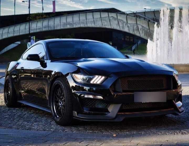 Preto Usado 2015 Ford Mustang | € 22.000 - Imagem 1/4