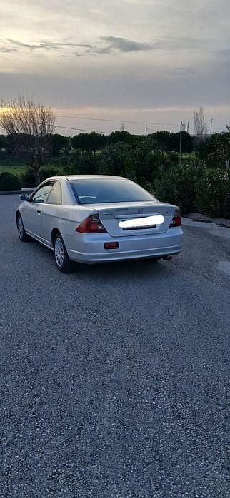 Usado Honda Civic 125 HP (91 kW) 2001 Coupé
