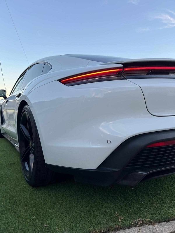 Usado Porsche Taycan Turbo S 559 kW (761 HP) 2020 Branco Sedan