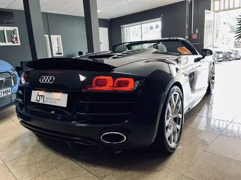 Usado Audi R8 Spyder 525 HP (386 kW) 2010 Preto Cabrios