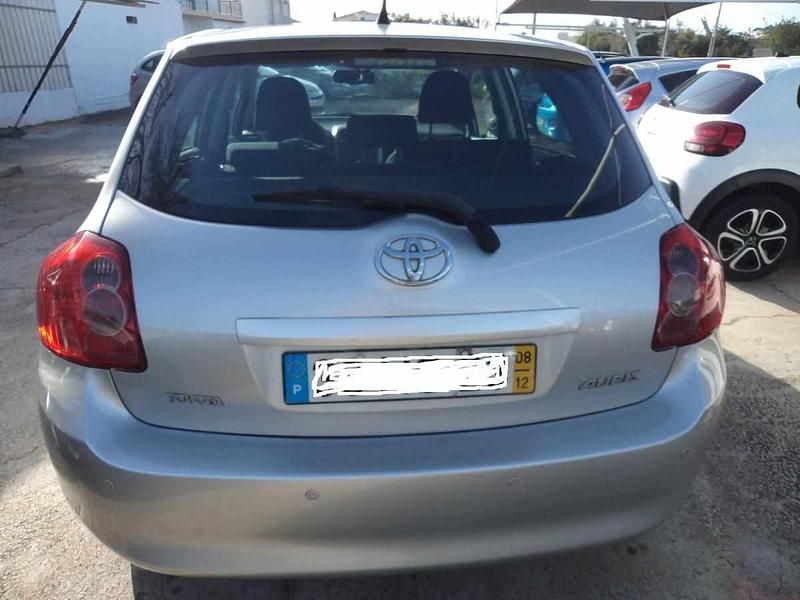 Usado Toyota Auris 90 HP (66 kW) 2008 Cinzento Citadino