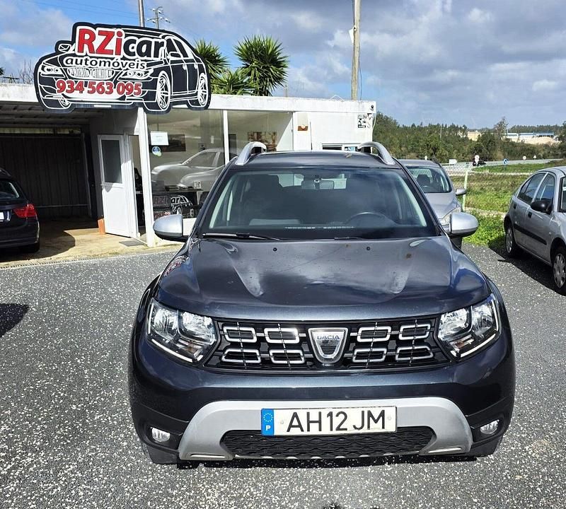 Usado Dacia Duster Prestige 115 HP (84 kW) 2021 Cinza SUV