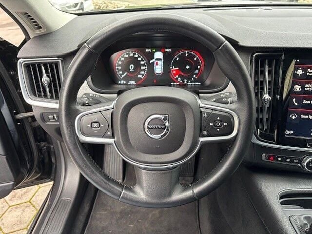 Usado Volvo V90 Kinetic 150 HP (110 kW) 2017 Preto Carrinha