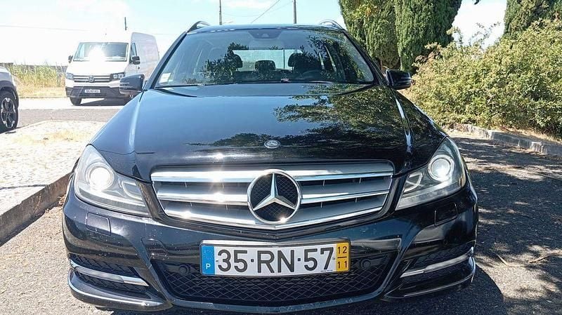Usado 2012 Mercedes C250 Sedan | € 11.750 (Preço justo) - Imagem 1/4