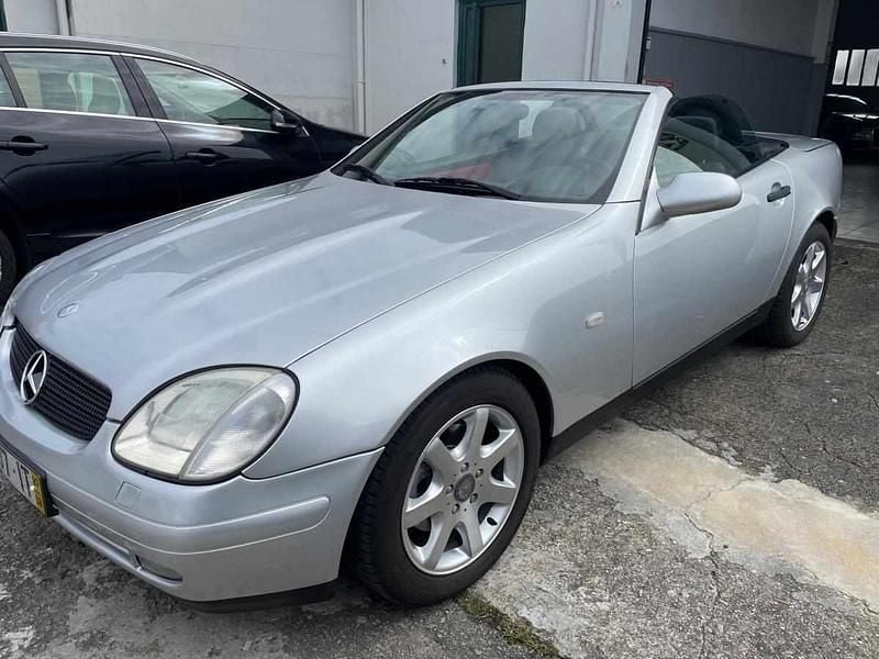 Usado Mercedes SLK200 192 HP (141 kW) 1997 Cinzento Cabrios
