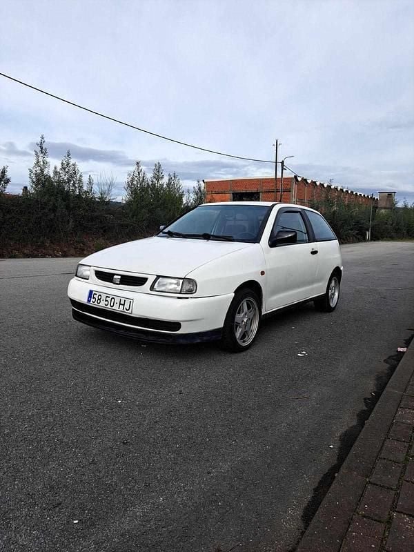 Branco Usado 1996 Seat Ibiza Citadino | € 1.250 (Super Preço) - Imagem 1/4