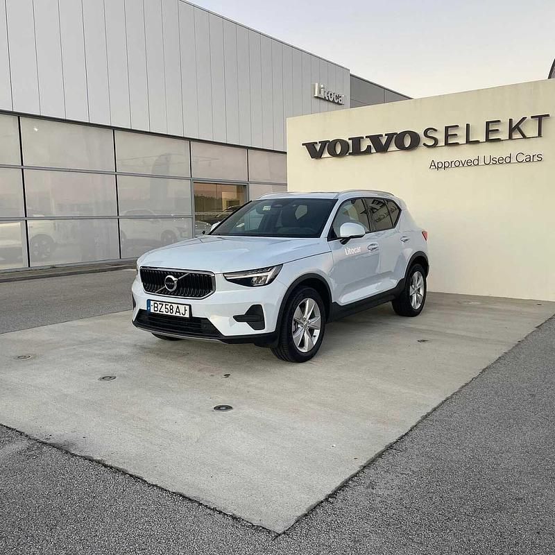 Azul Novo 2025 Volvo XC40 SUV | € 41.990 (Preço elevado) - Imagem 1/4