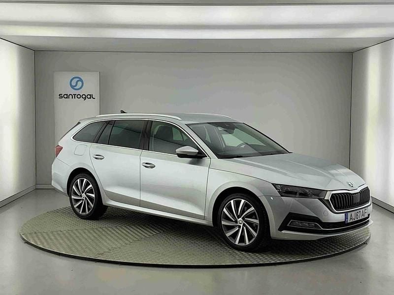 Usado Skoda Octavia 149 HP (109 kW) 2021 Cinzento