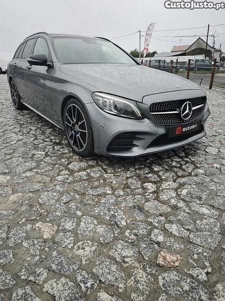 Usado Mercedes C220 AMG 194 HP (142 kW) 2018 Cinza Carrinha