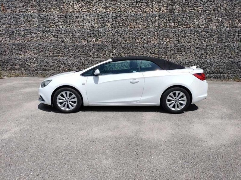 Usado Opel Cascada S 170 HP (125 kW) 2018 Branco Cabrios