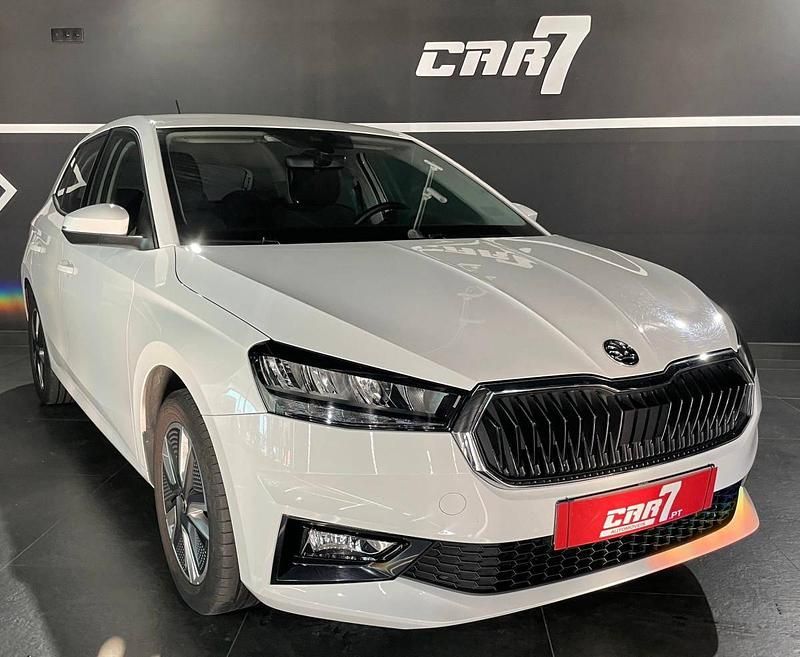 Branco Usado 2024 Skoda Fabia Ambition | € 16.990 (Preço justo) - Imagem 1/4