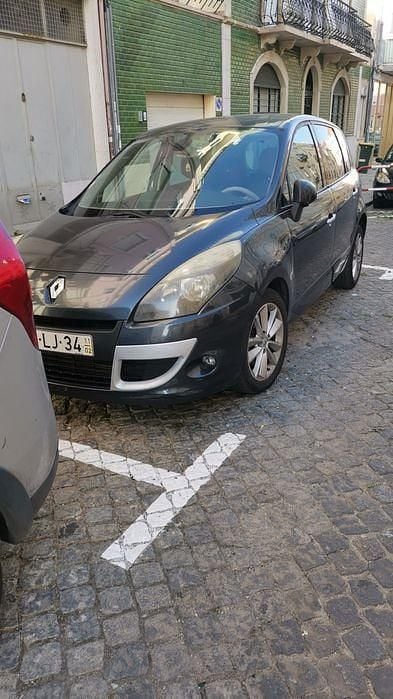 Usado 2011 Renault Scénic III Monovolume | € 5.250 (Bom preço) - Imagem 1/4