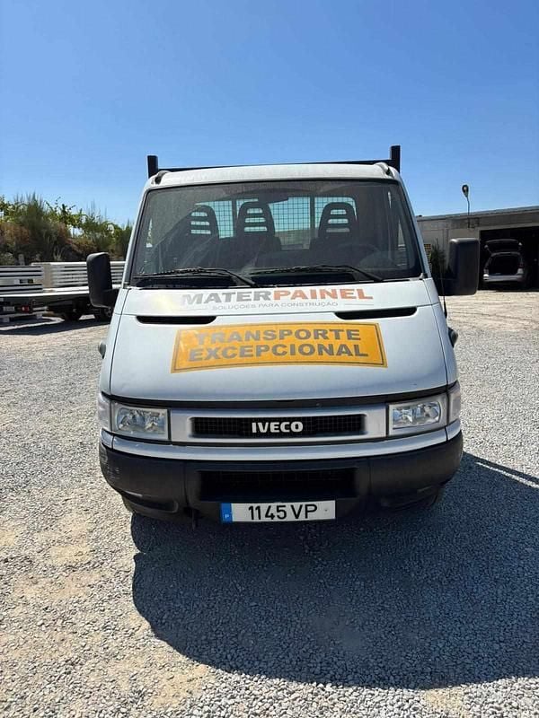 Usado Iveco Daily 166 HP (122 kW) 2003 Branco Carrinha