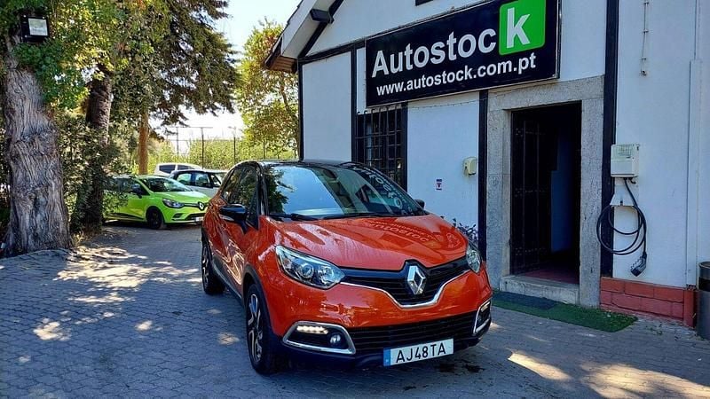 Laranja Usado 2016 Renault Captur SUV | € 13.990 (Preço justo) - Imagem 1/4