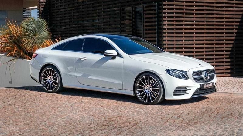 Usado Mercedes E220 194 HP (142 kW) 2018 Branco Coupé