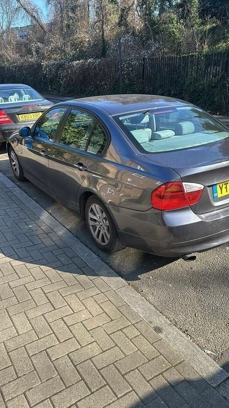Cinzento Usado 2005 BMW 320 | € 5.500 (Super Preço) - Imagem 1/3