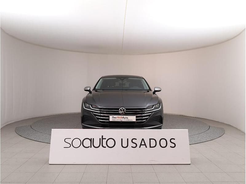 Usado VW Arteon Elegance 150 HP (110 kW) 2023 Cinzento escuro metalizado