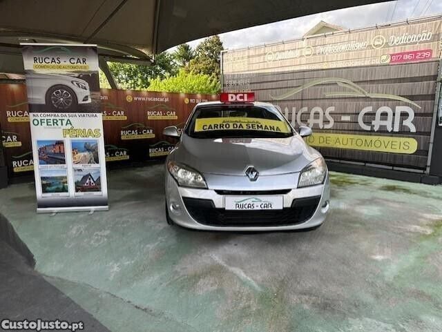 Cinza Usado 2010 Renault Mégane III | € 5.900 (Bom preço) - Imagem 1/1