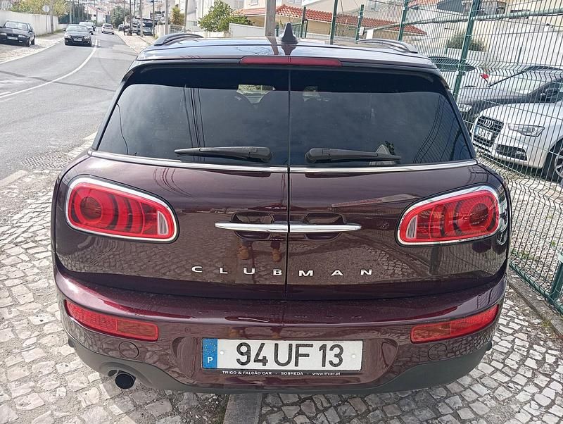 Usado Mini One D Sport 116 HP (85 kW) 2018 Vermelho Citadino