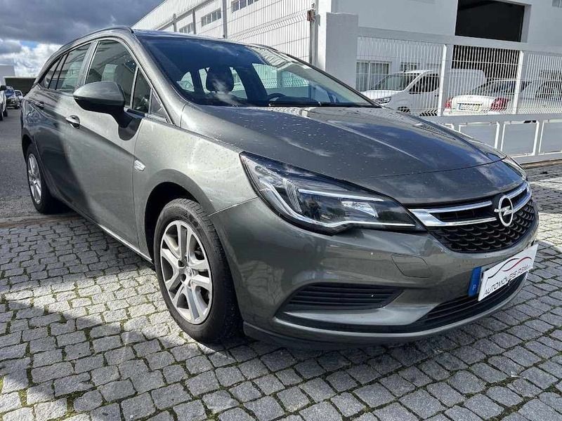 Usado Opel Astra Edition 105 HP (77 kW) 2019 Cinza Carrinha