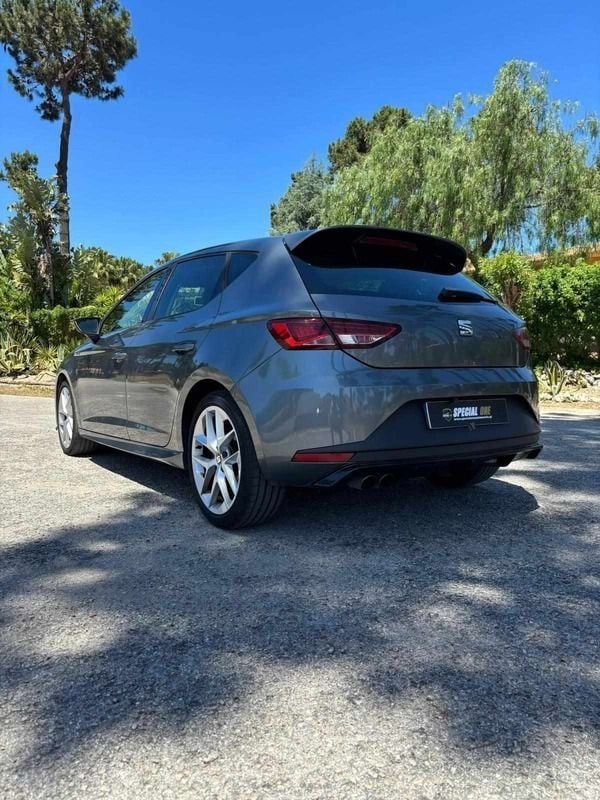 Usado Seat Leon FR 150 HP (110 kW) 2013 Cinza