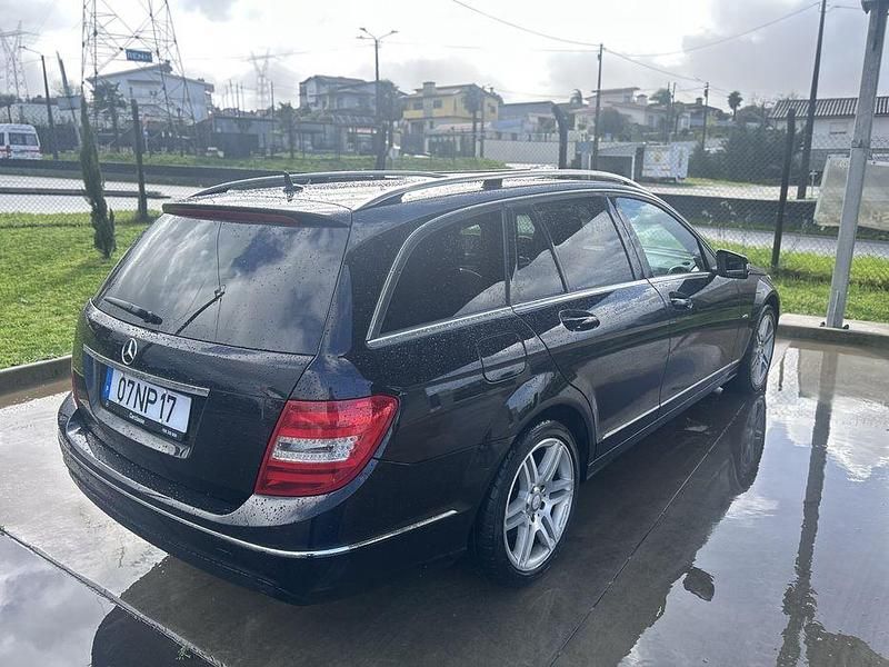 Usado Mercedes C220 Avantgarde 170 HP (125 kW) 2011