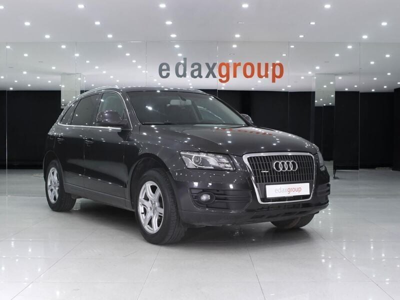 Cinzento Usado 2009 Audi Q5 SUV | € 9.490 (Super Preço) - Imagem 1/4