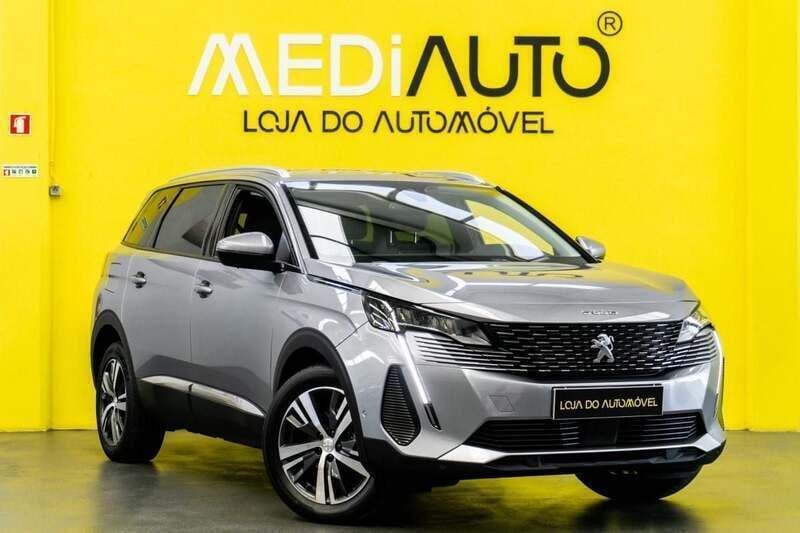 Cinza Usado 2021 Peugeot 5008 Allure Monovolume | € 25.890 (Preço elevado) - Imagem 1/4