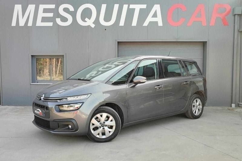 Cinzento Usado 2020 Citroën C4 Shine Carrinha | € 18.900 (Preço justo) - Imagem 1/4