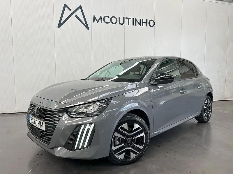 Cinza Usado 2025 Peugeot e-208 Allure Citadino | € 31.500 - Imagem 1/4